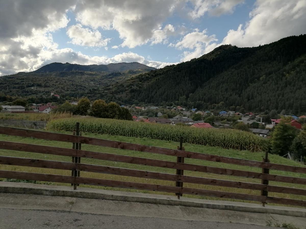 Pensiunea Izabel Lacul Roşu Exterior foto